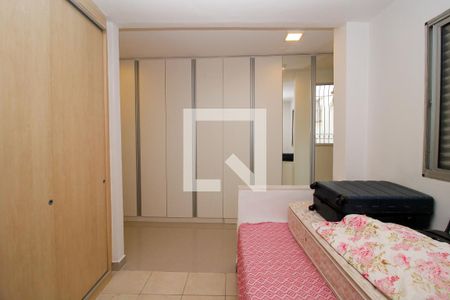 Quarto  de apartamento para alugar com 2 quartos, 160m² em Santa Tereza, Belo Horizonte