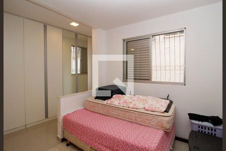 Quarto  de apartamento para alugar com 2 quartos, 160m² em Santa Tereza, Belo Horizonte