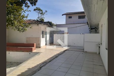 Casa à venda com 4 quartos, 265m² em Boaçava, São Paulo