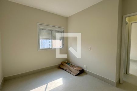 Quarto 2 de apartamento para alugar com 2 quartos, 52m² em Alphaville Empresarial, Barueri