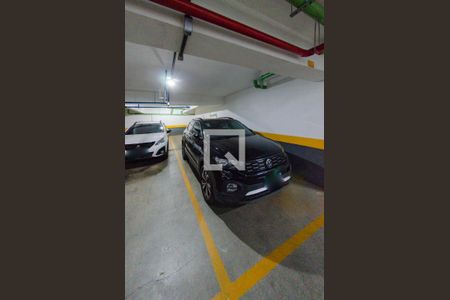 Apartamento à venda com 141m², 3 quartos e 3 vagas Apartamento à venda com 141m², 3 quartos e 3 vagasGaragem