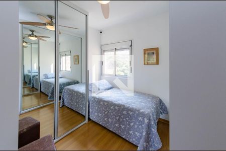 Apartamento à venda com 141m², 3 quartos e 3 vagas Apartamento à venda com 141m², 3 quartos e 3 vagasQuarto 1