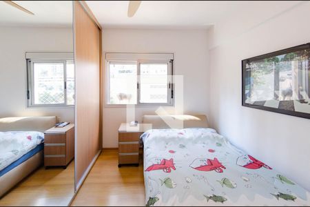 Apartamento à venda com 141m², 3 quartos e 3 vagas Apartamento à venda com 141m², 3 quartos e 3 vagasQuarto 2