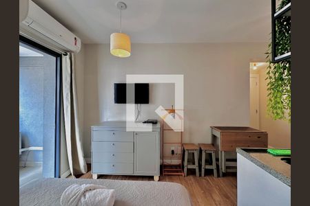 Quarto de kitnet/studio para alugar com 0 quarto, 25m² em Brooklin Paulista, São Paulo