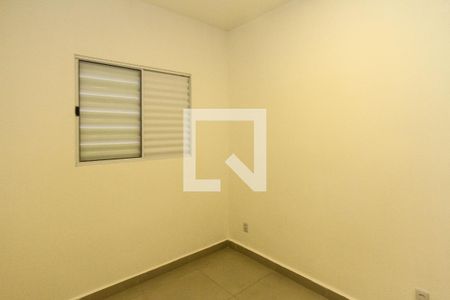 Quarto 02 de apartamento para alugar com 2 quartos, 40m² em Vila Ivg, São Paulo