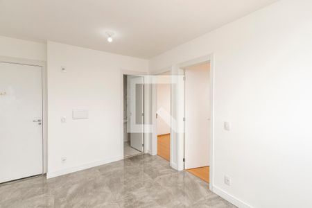 Sala/ Cozinha de apartamento para alugar com 2 quartos, 42m² em Parque Maria Helena, São Paulo