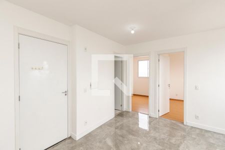 Sala/ Cozinha de apartamento para alugar com 2 quartos, 42m² em Parque Maria Helena, São Paulo