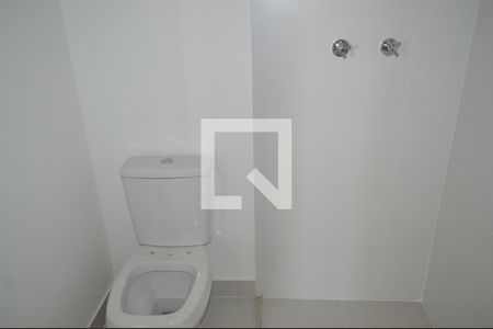 Banheiro de kitnet/studio à venda com 1 quarto, 21m² em Ipiranga, São Paulo