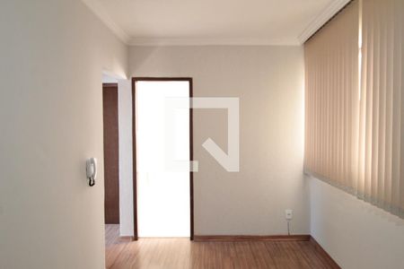 Sala de apartamento para alugar com 2 quartos, 50m² em Indaiá, Belo Horizonte