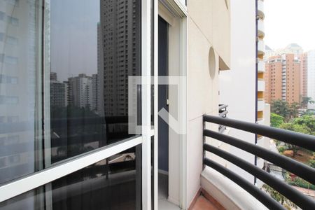 Varanda  de apartamento à venda com 1 quarto, 45m² em Vila Uberabinha, São Paulo