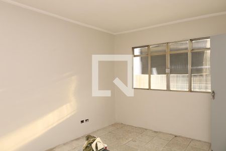 Sala de casa para alugar com 2 quartos, 250m² em Parque Guarani, São Paulo