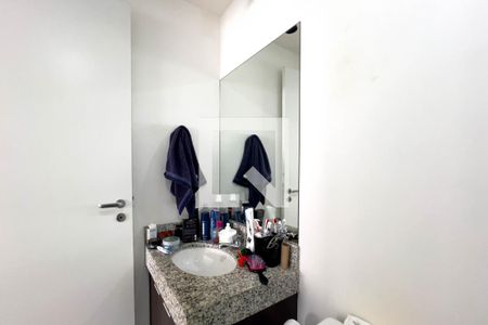 Apartamento para alugar com 53m², 2 quartos e 1 vaga Apartamento para alugar com 53m², 2 quartos e 1 vagaBanheiro do quarto 1