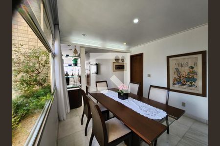 Sala de apartamento à venda com 4 quartos, 120m² em Sion, Belo Horizonte