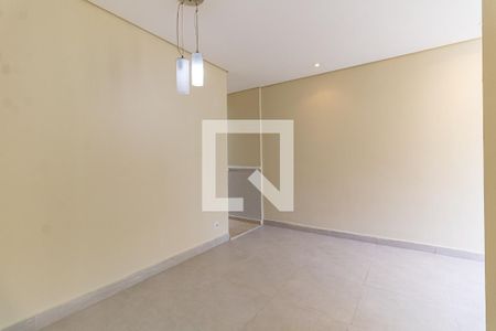 Sala de apartamento para alugar com 2 quartos, 50m² em Jardim Santa Emília, São Paulo