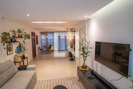 Apartamento para alugar com 1 quarto, 78m² em Laranjeiras, Rio de Janeiro