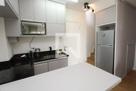 Sala/Cozinha de apartamento para alugar com 1 quarto, 65m² em Vila Castelo, São Paulo