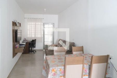 Sala de casa à venda com 2 quartos, 115m² em Vila Galvão, Guarulhos