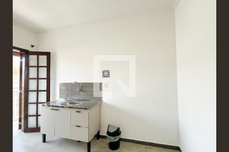 Sala/Cozinha de casa para alugar com 1 quarto, 40m² em Vila América, São Paulo