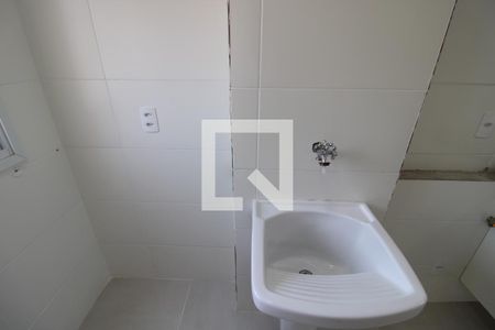 Sala / Cozinha de apartamento para alugar com 2 quartos, 50m² em Vila Pita, São Paulo