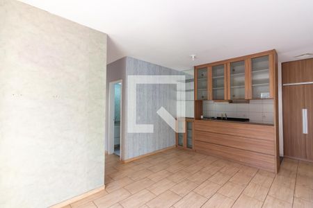 Sala  de apartamento para alugar com 3 quartos, 74m² em Umuarama, Osasco