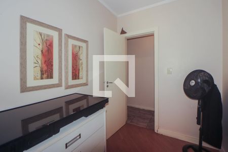 Quarto 1 de casa para alugar com 3 quartos, 180m² em Jardim Sabará, Porto Alegre