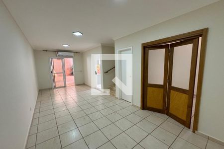 Sala de casa de condomínio para alugar com 3 quartos, 180m² em Vila do Golf, Ribeirão Preto