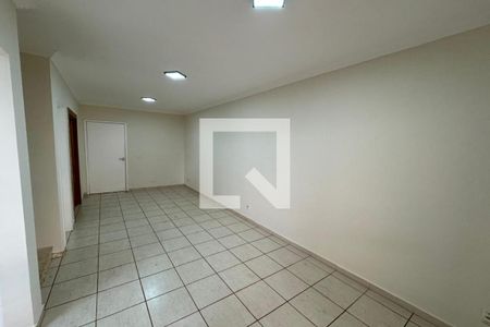 Sala de casa de condomínio para alugar com 3 quartos, 180m² em Vila do Golf, Ribeirão Preto