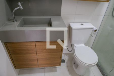 Banheiro de apartamento para alugar com 1 quarto, 47m² em Alto da Lapa, São Paulo