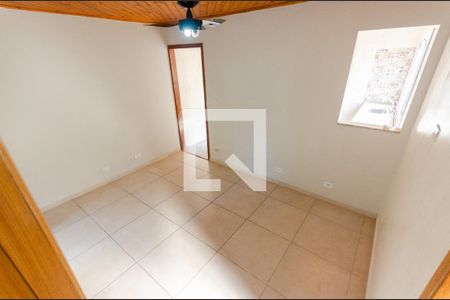 Sala de apartamento para alugar com 2 quartos, 55m² em Vila Serralheiro, São Paulo