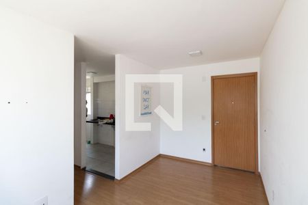 Sala de apartamento para alugar com 2 quartos, 45m² em Inhoaíba, Rio de Janeiro