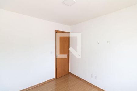 Quarto 1 de apartamento para alugar com 2 quartos, 45m² em Inhoaíba, Rio de Janeiro