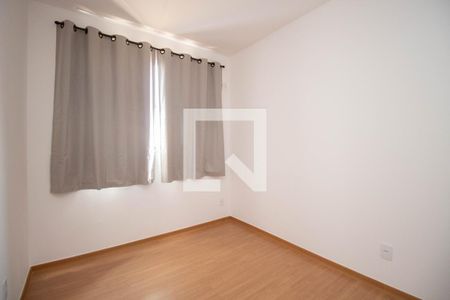 Quarto 1 de apartamento para alugar com 2 quartos, 48m² em Samambaia Sul (Samambaia), Brasília