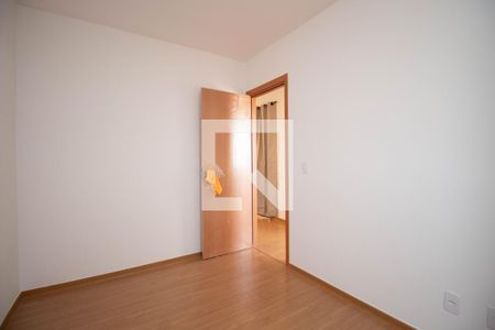 Quarto 1 de apartamento para alugar com 2 quartos, 48m² em Samambaia Sul (Samambaia), Brasília