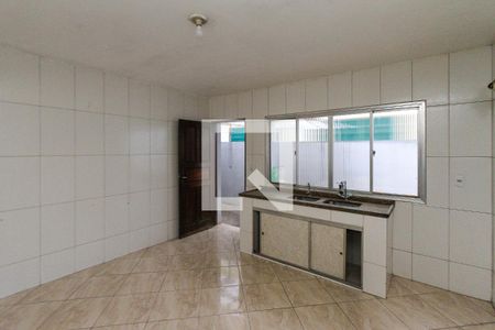 Cozinha de casa para alugar com 2 quartos, 140m² em Vila Ema, São Paulo