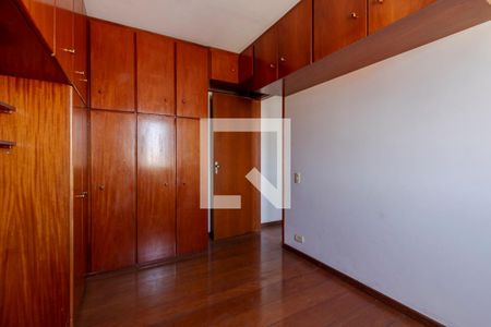 Quarto 1 de apartamento para alugar com 2 quartos, 57m² em Jardim São Luís, São Paulo