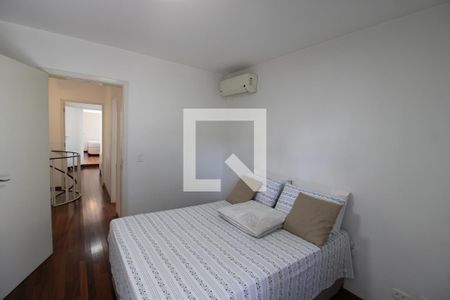 Quarto 1 de casa à venda com 4 quartos, 272m² em Parque Peruche, São Paulo