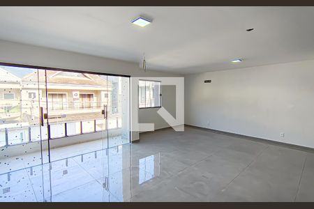 sala de casa à venda com 3 quartos, 231m² em Taquara, Rio de Janeiro