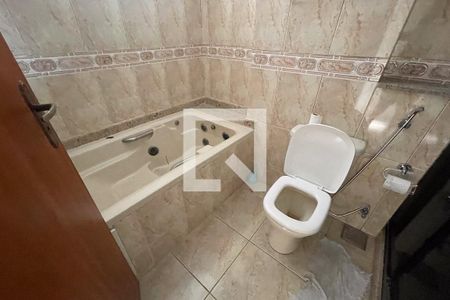 Banheiro de apartamento para alugar com 1 quarto, 45m² em Vila Meriti, Duque de Caxias