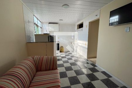 Sala de apartamento para alugar com 1 quarto, 45m² em Vila Meriti, Duque de Caxias