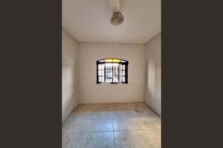 Sala de casa para alugar com 2 quartos, 65m² em Santana, Niterói