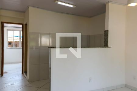 Sala de apartamento para alugar com 1 quarto, 40m² em Água Santa, Rio de Janeiro