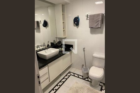 Banheiro de apartamento à venda com 3 quartos, 101m² em Itaim Bibi, São Paulo