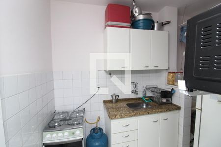 Cozinha de apartamento à venda com 2 quartos, 48m² em Padre Eustáquio, Belo Horizonte