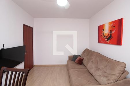 Sala de apartamento à venda com 2 quartos, 48m² em Padre Eustáquio, Belo Horizonte