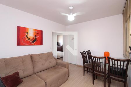 Sala de apartamento à venda com 2 quartos, 48m² em Padre Eustáquio, Belo Horizonte