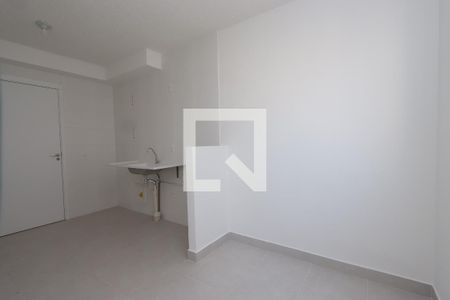 Sala de apartamento para alugar com 2 quartos, 35m² em Vila Ivone, São Paulo