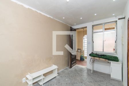 Sala de apartamento para alugar com 2 quartos, 68m² em Olaria, Rio de Janeiro