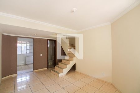 Sala de casa para alugar com 2 quartos, 114m² em Jaqueline, Belo Horizonte