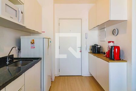 Cozinha de apartamento para alugar com 1 quarto, 32m² em Butantã, São Paulo