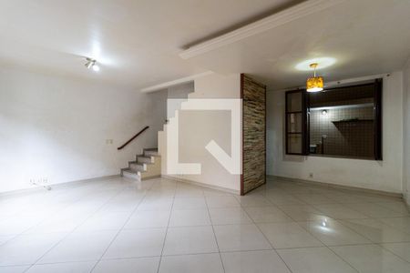 Sala de casa à venda com 5 quartos, 300m² em Vila Isabel, Rio de Janeiro